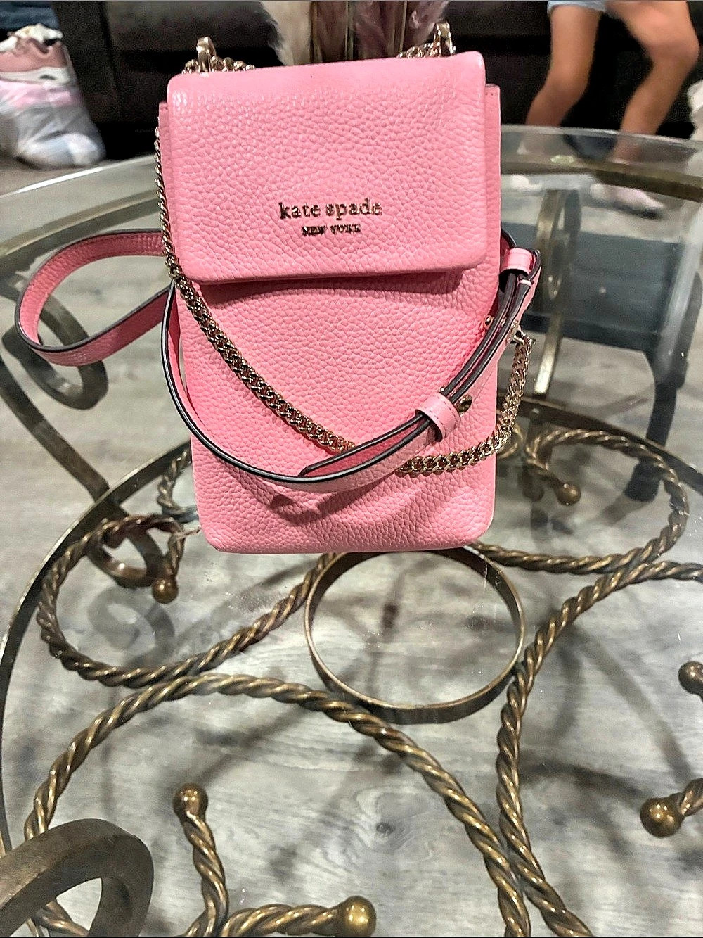 kate spade Crossbody Phone Bag in Pink Like New